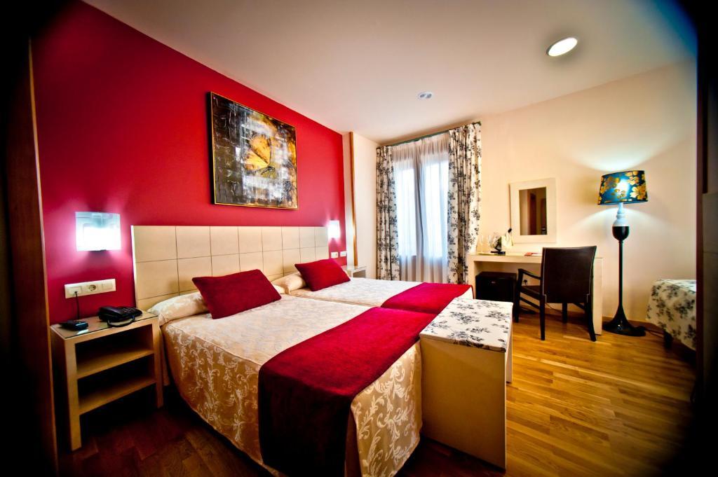 Hotel Condes De Castilla Segovia Bilik gambar